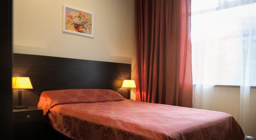 Park Hotel Dnipro Ngoại thất bức ảnh