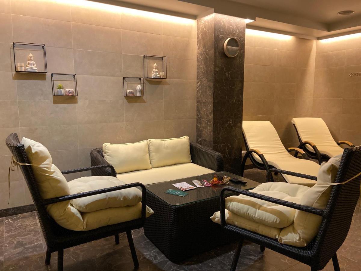 Park Hotel Dnipro Ngoại thất bức ảnh