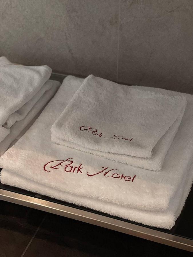 Park Hotel Dnipro Ngoại thất bức ảnh