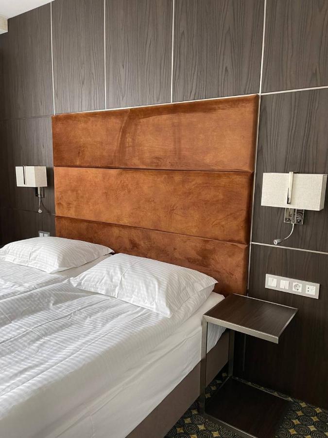 Park Hotel Dnipro Ngoại thất bức ảnh