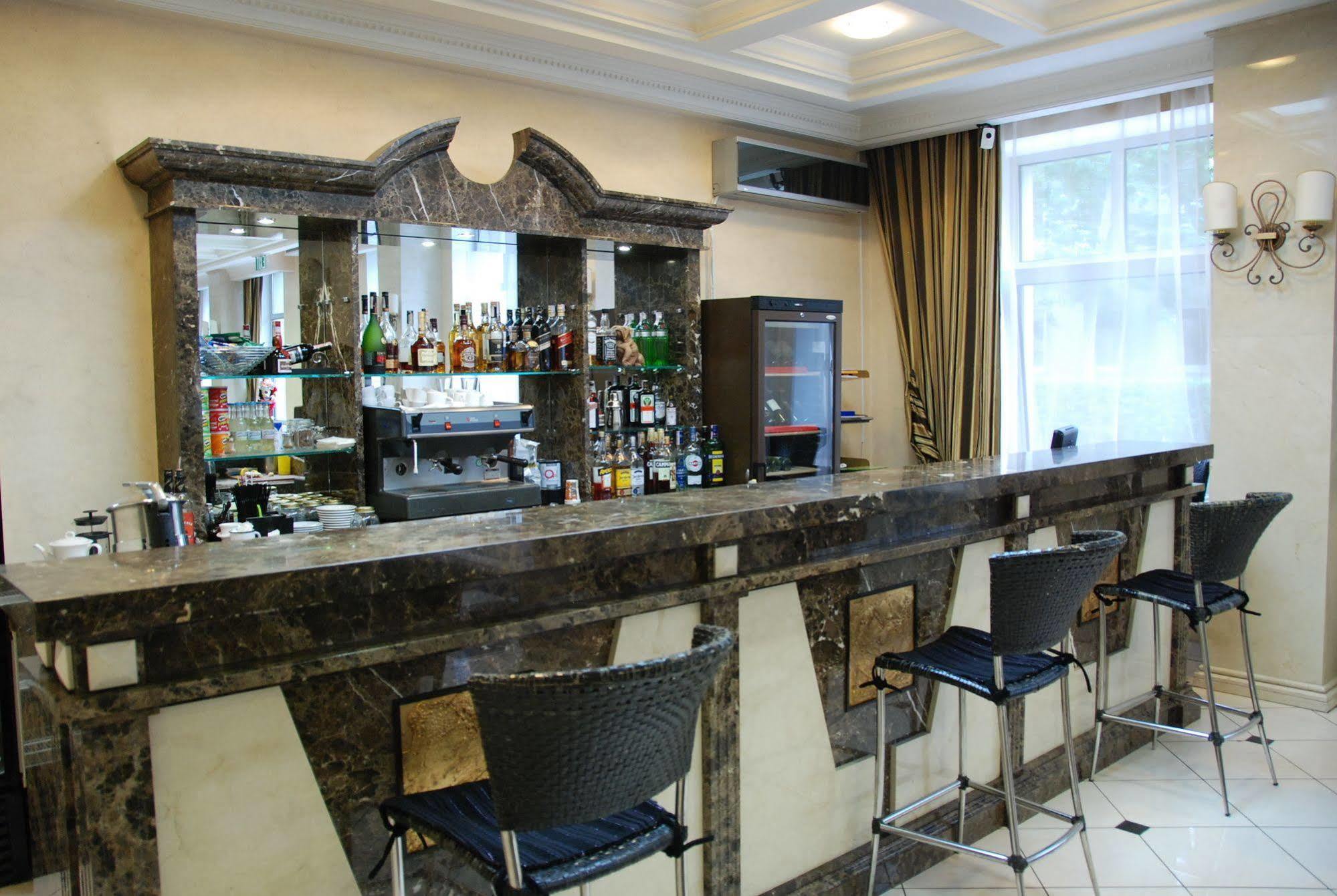Park Hotel Dnipro Ngoại thất bức ảnh