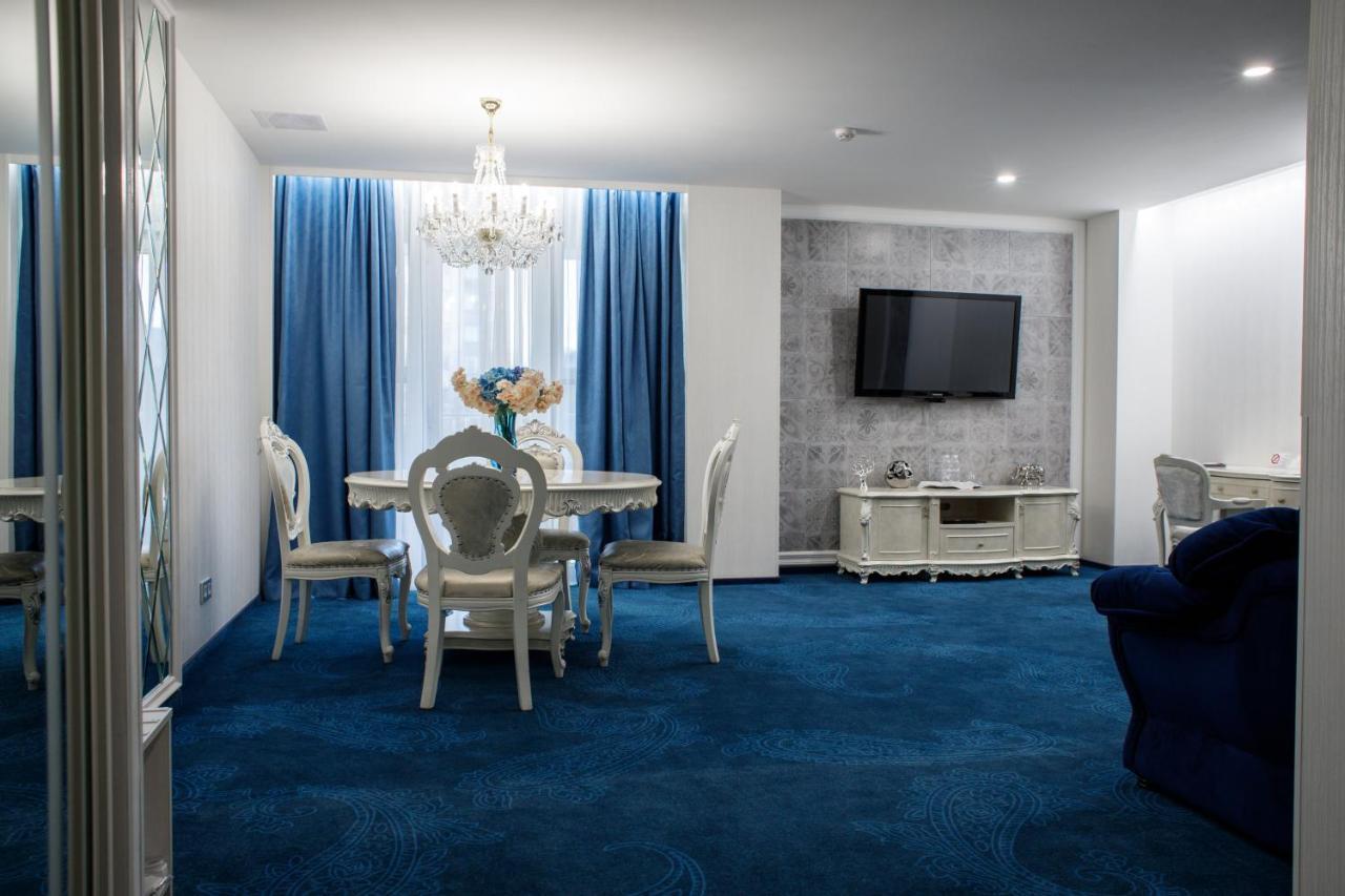 Park Hotel Dnipro Ngoại thất bức ảnh