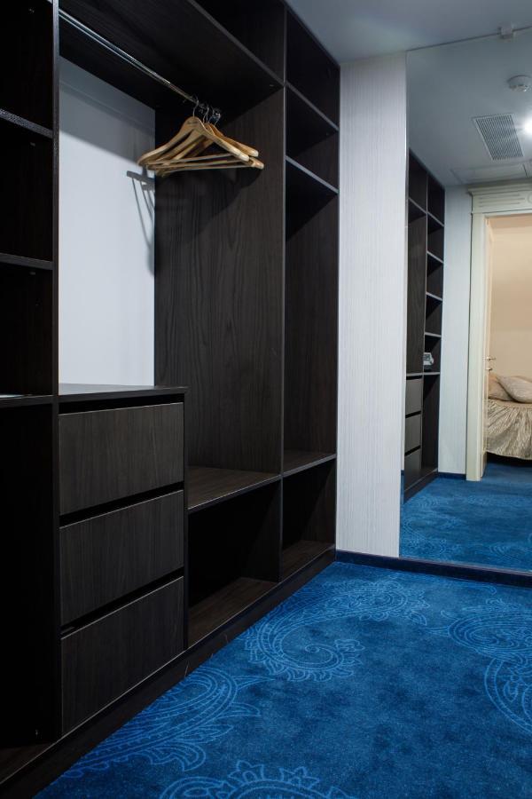 Park Hotel Dnipro Ngoại thất bức ảnh