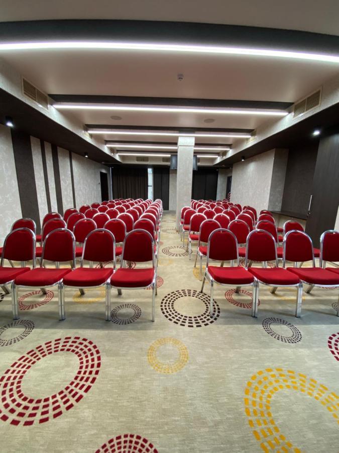 Park Hotel Dnipro Ngoại thất bức ảnh